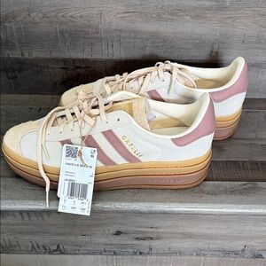 adidas Gazelle Bold W Platform Sneakers in Cream & Dusty Pink